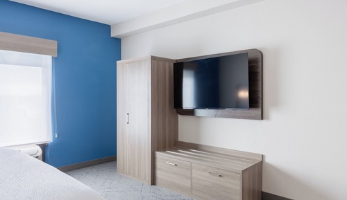 Suite, 2 Queen Beds, Accessible Bathtub, Non Smoking